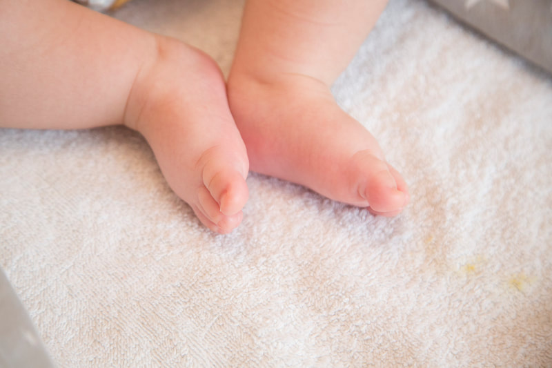 foto piedi neonato